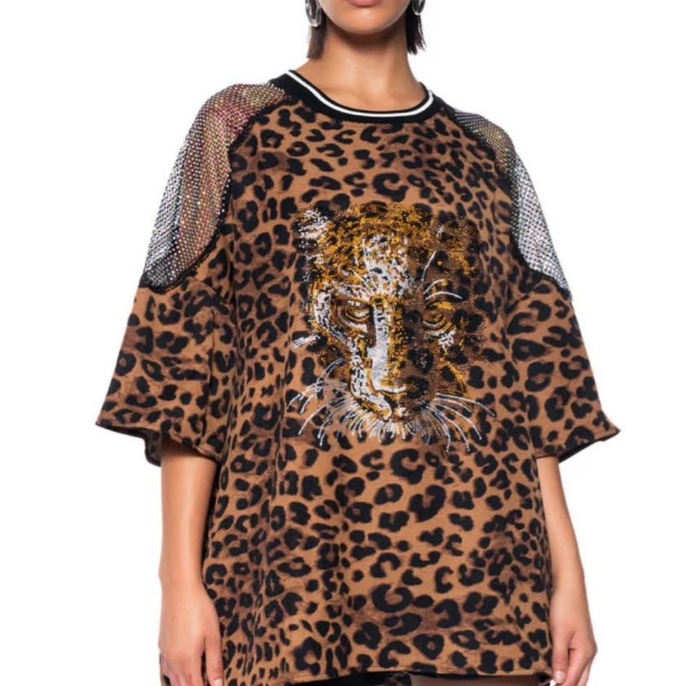 AKIRA Leopard Print Oversized Graphic T-shirt Dress